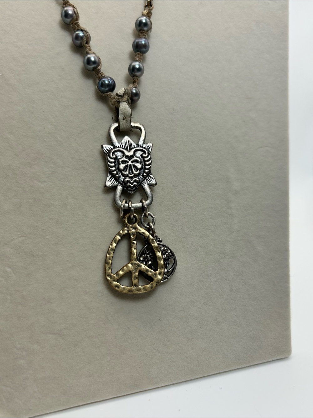 Lucky Brand Vintage Peace Sign Charm Necklace Macrame Beaded Antiqued Bronze 22" - Picture 6 of 15